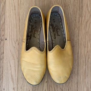 Women’s leather Sabah Slip-on Shoes